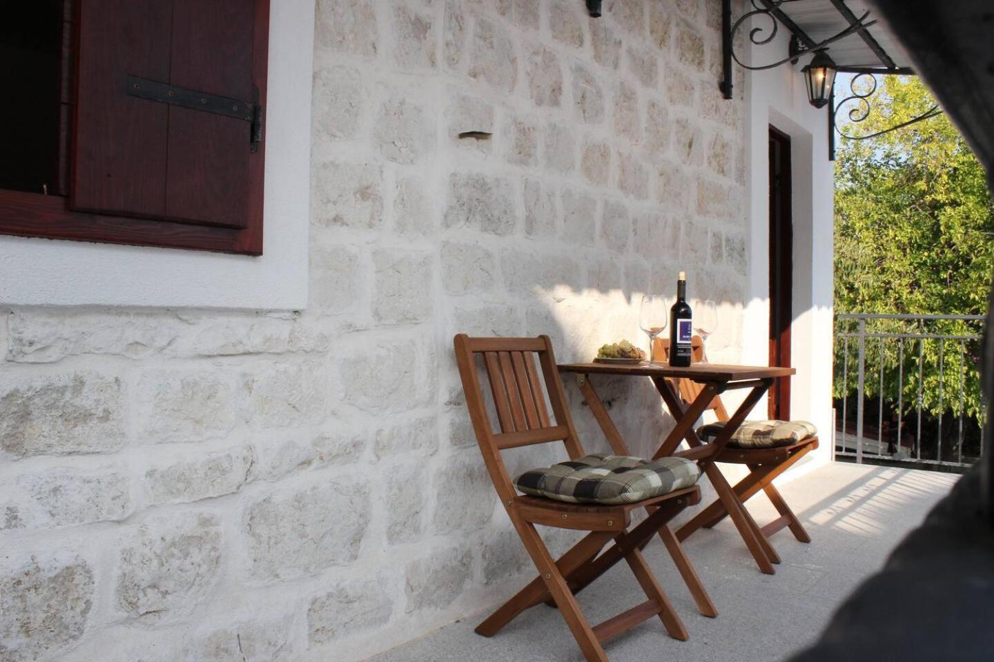 Apartment In Stone House On Seaside Kaštela Exteriér fotografie